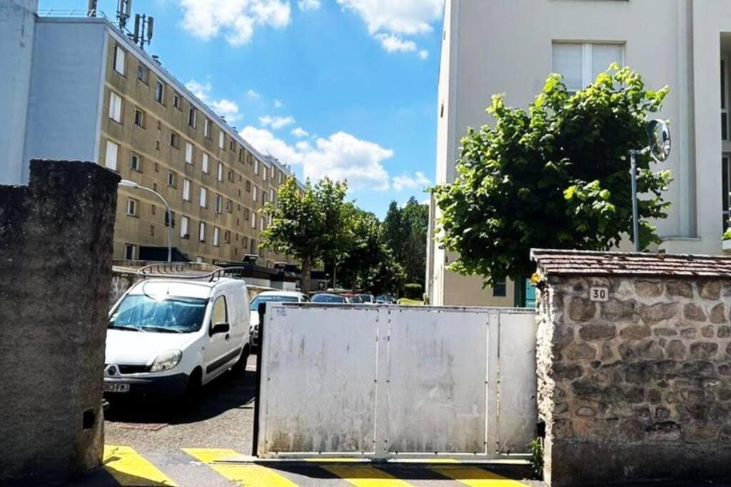 Appartement Cosy Centre Brie Comte Robert Luaran gambar